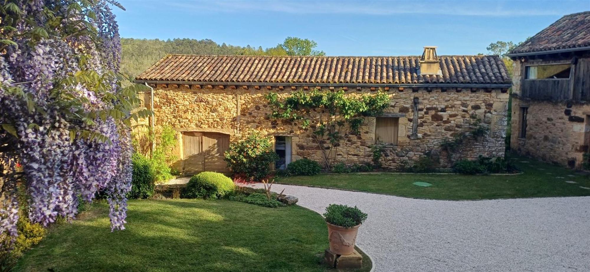 Domaine De Cournet Haut, A 17Th Century Property Set On A Calm, Idyllic Domain With Pool, Tennis, Bikes And More Les Vauries Exterior photo