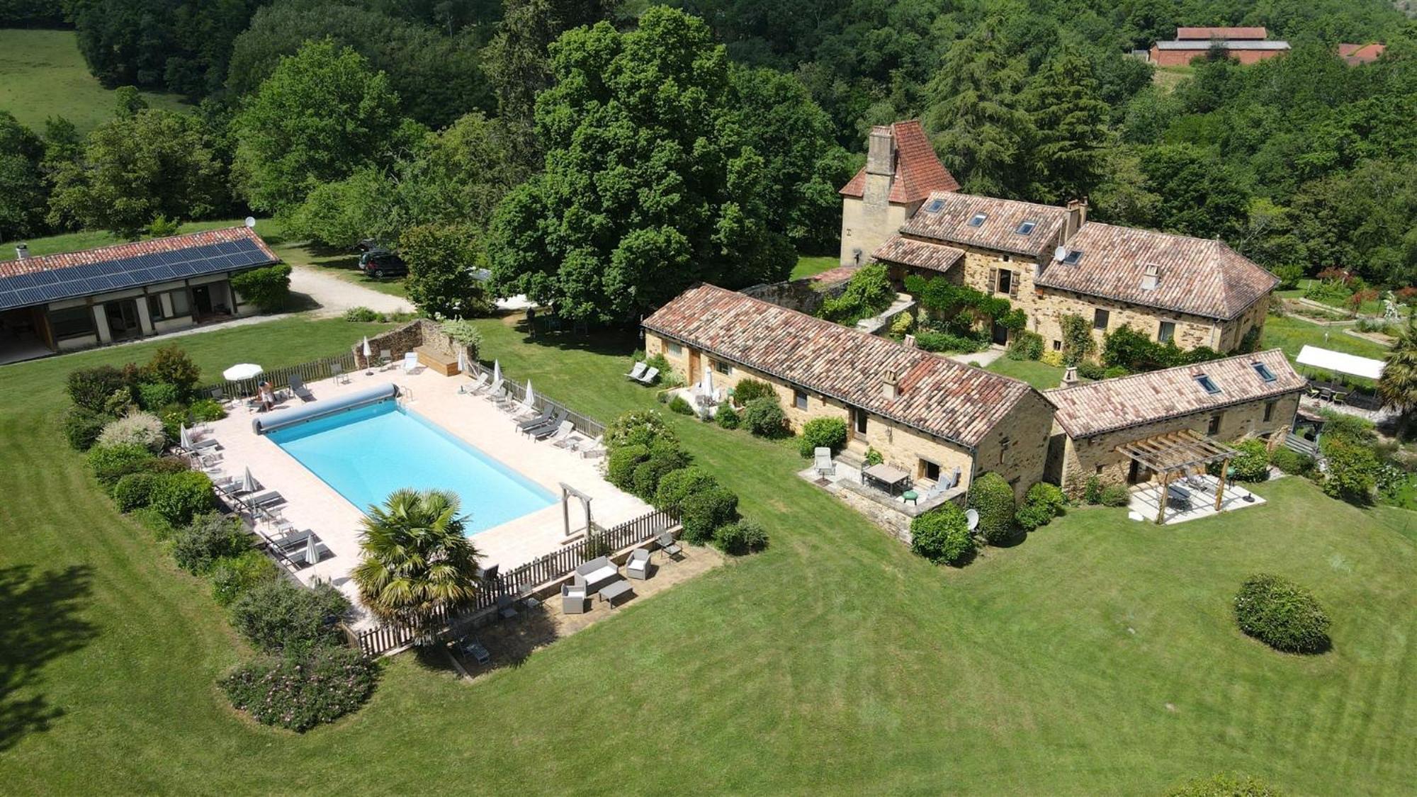 Domaine De Cournet Haut, A 17Th Century Property Set On A Calm, Idyllic Domain With Pool, Tennis, Bikes And More Les Vauries Exterior photo