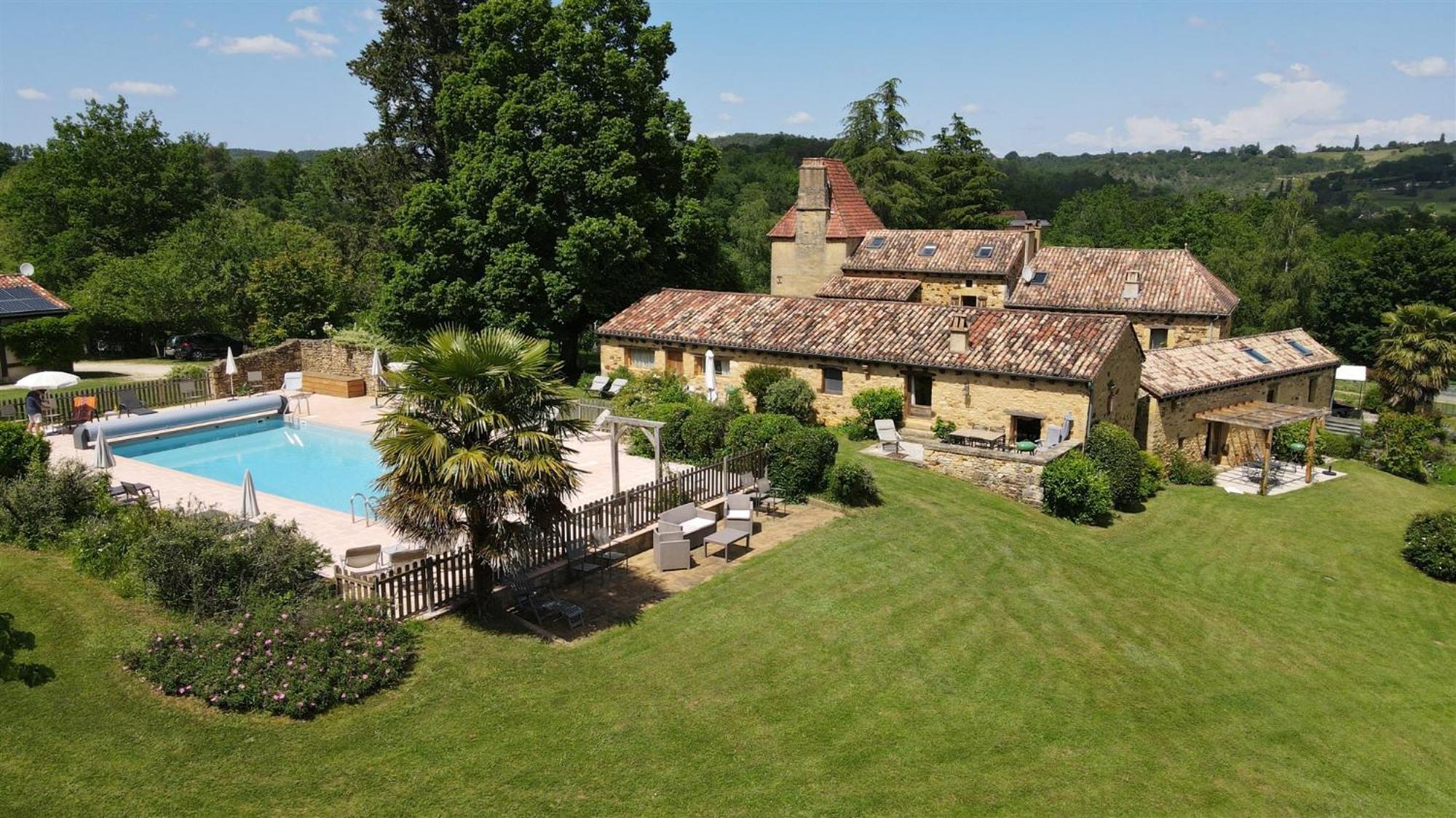 Domaine De Cournet Haut, A 17Th Century Property Set On A Calm, Idyllic Domain With Pool, Tennis, Bikes And More Les Vauries Exterior photo