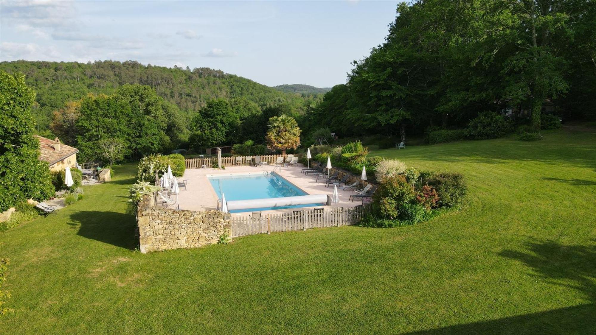 Domaine De Cournet Haut, A 17Th Century Property Set On A Calm, Idyllic Domain With Pool, Tennis, Bikes And More Les Vauries Exterior photo