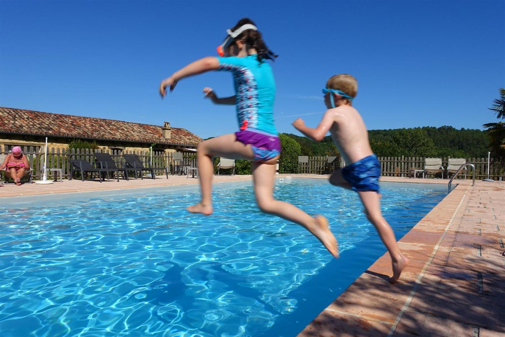 Domaine De Cournet Haut, A 17Th Century Property Set On A Calm, Idyllic Domain With Pool, Tennis, Bikes And More Les Vauries Exterior photo